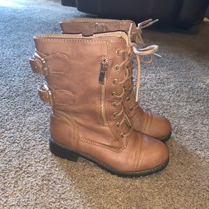 Girls fashion boots